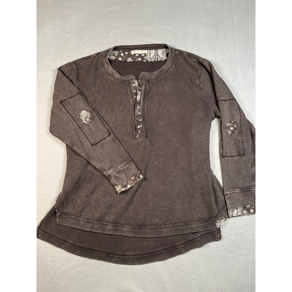 We The Free Henley Thermal Long Sleeve Shirt Distressed Bandana Print Medium - Picture 3 of 10